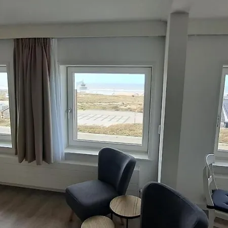 Aan Bed & Breakfast 2*