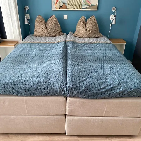 Aan Bed & Breakfast 2*