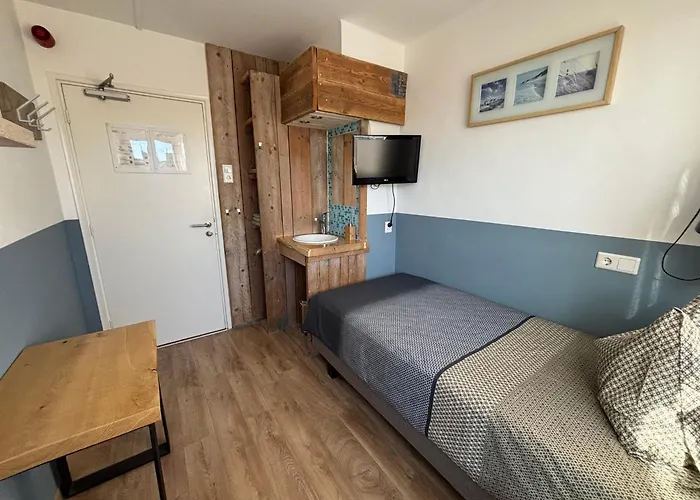 Bed & Breakfast Aan 2*